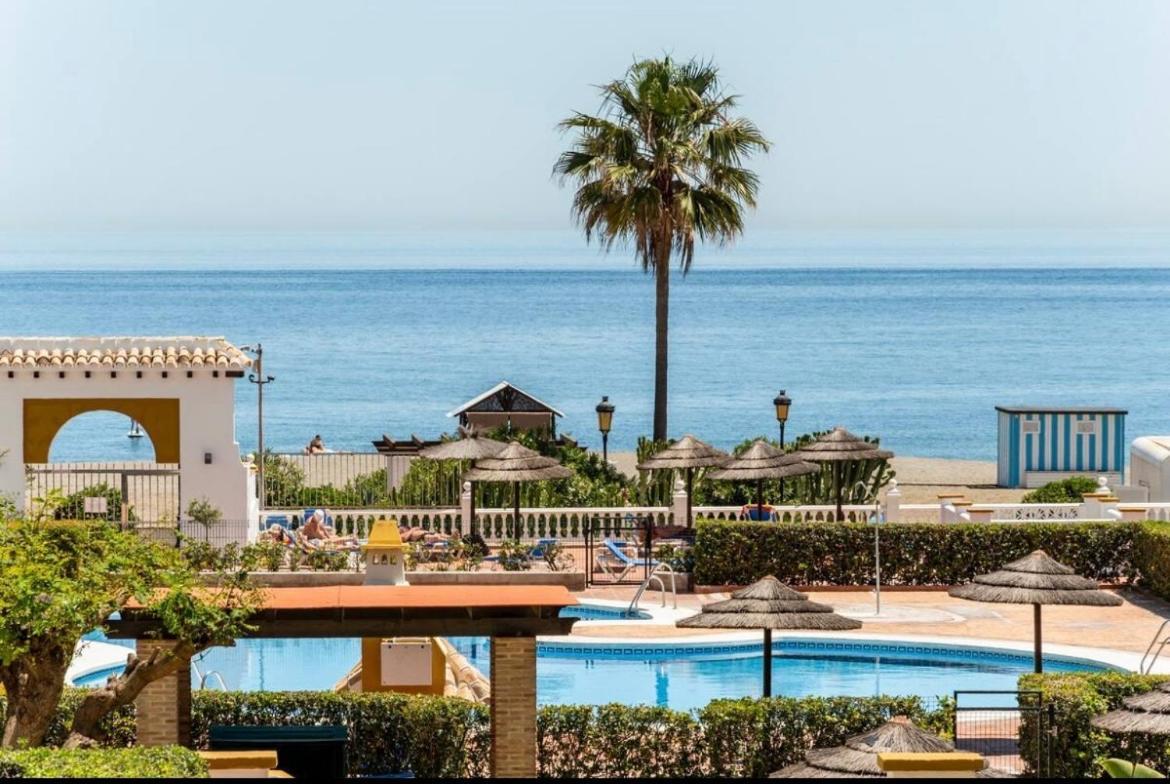 Personal Y Coqueto En Primerisima Linea De Playa, En La Costa Del Sol. Puerto De La Duquesa Castillo de Sabinillas Exterior foto