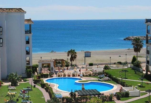 Personal Y Coqueto En Primerisima Linea De Playa, En La Costa Del Sol. Puerto De La Duquesa Castillo de Sabinillas Exterior foto